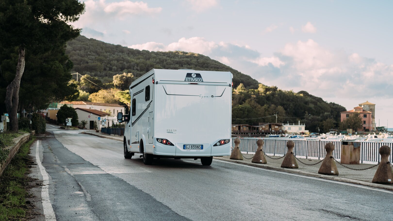 etrusco-van-renault-onroad.jpg